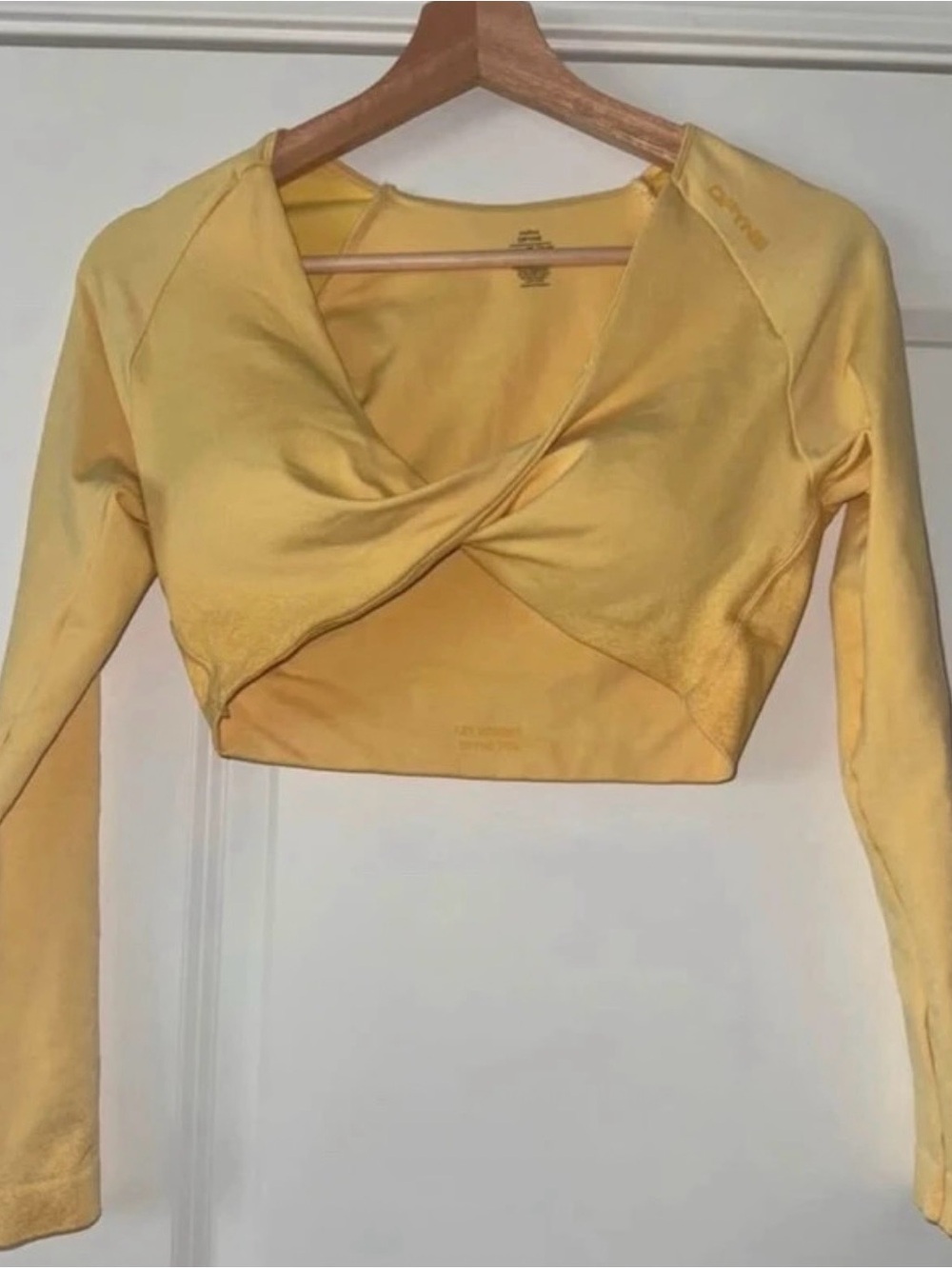 DFYNE Cropped Twist-Front Long Sleeve Top - Yellow